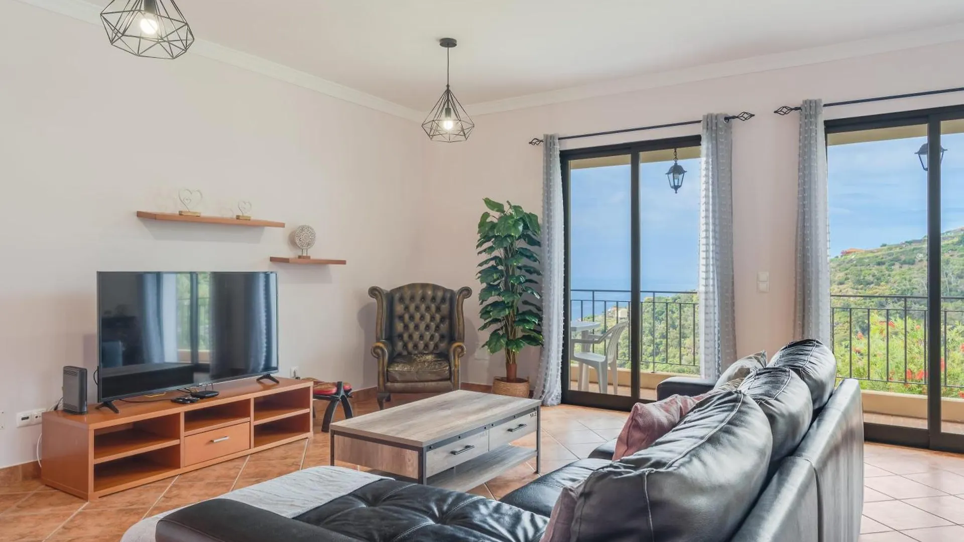 Holiday home Villa Flor Santa Cruz  Portugal